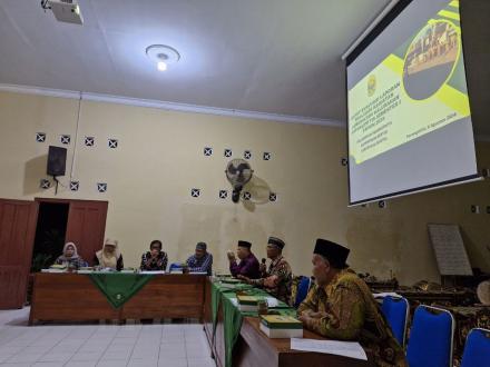 Rapat Evaluasi Laporan Kegiatan Pemerintah Kalurahan Parangtritis Semester I